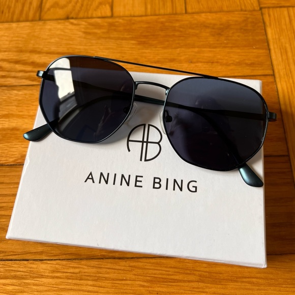 NEW Anine Bing Hexagonal Sunglasses - Picture 1 of 2